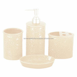 Juego de 4 accesorios de baño personalizados en acero inoxidable con acabado multicolor, perfectos para una decoración del hogar asequible - Product Image 5