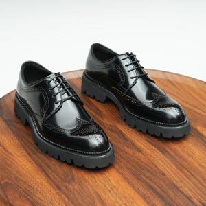 Zapatos de cuero para hombre brillante de diseñador 2025, zapatos transpirables de cuero de negocios formales elevados para hombre - Product Image 3