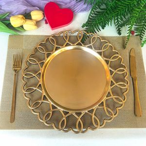 <span class=keywords><strong>Assiettes</strong></span> de présentation rondes de luxe vintage dorées fantaisie de 13 pouces en plastique pour la décoration de table de mariage, de fête, d'événement ou de restaurant - Product Image 1