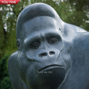 Scultura di Gorilla della statua della scimmia di marmo intagliata a mano degli animali di pietra nera del giardino all'aperto - Product Image 2