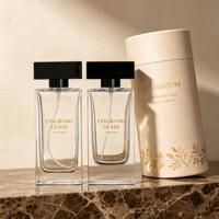 Vente en gros de flacons de parfum rectangulaires en verre de 60 ml/80 ml/100 ml avec bouchons en acrylique, surface mate, impression à l'écran, boîte cadeau