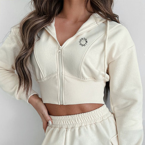 <span class=keywords><strong>Felpa</strong></span> Casual da Donna <span class=keywords><strong>con</strong></span> <span class=keywords><strong>Cappuccio</strong></span> e Logo Personalizzato, Modello Crop Top in Spugna Francese <span class=keywords><strong>Beige</strong></span> <span class=keywords><strong>con</strong></span> Zip Frontale e Coulisse, Ideale per Fitness - Product Image 1