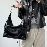 Tas Tangan Wanita Kulit Asli OEM Custom SAM, Model Lipat, Bentuk Bantal, Desainer Mewah, Berdetail Rivet, untuk Sepeda Motor