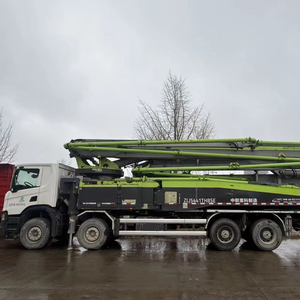 Camión Bomba de Concreto Diésel Zoomlion Usado, 62m, Chasis Autodesarrollado, Productividad 18M/H, China Shanghái, en Venta - Product Image 1