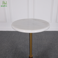 Table basse d'angle moderne de luxe avec base en bois et plateau en marbre rond de style nordique pour le salon