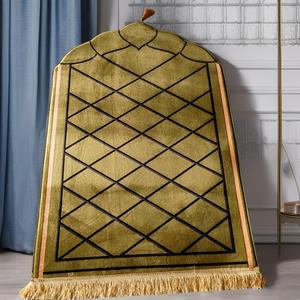 Vente en gros de tapis de prière <span class=keywords><strong>pour</strong></span> adultes en flanelle épaissie à franges <span class=keywords><strong>pour</strong></span> le Hajj de <span class=keywords><strong>la</strong></span> <span class=keywords><strong>Mecque</strong></span> musulmane tapis de prière à approvisionnement direct d'usine - Product Image 6