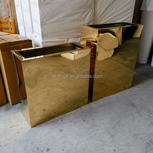 แจกันตั้งพื้นทรงกลมขนาดใหญ่สีทองหรูหราทันสมัย สำหรับตกแต่งบ้าน กระถาง<span class=keywords><strong>ดอกไม้</strong></span>ทรงสูงสำหรับตกแต่งภายใน  กระถางต้นไม้ทรงกลมสวยงามสำหรับ<span class=keywords><strong>ดอกไม้</strong></span>ประดิษฐ์ - Product Image 4