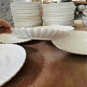 <span class=keywords><strong>Assiette</strong></span> plate en céramique gaufrée Modern Chrysanthemum White Charger Dinner - Product Image 3