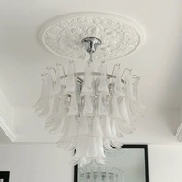 Lustre en verre nuage de style médiéval, luxe léger français, design créatif rétro américain, lustre en cristal en forme de fer à cheval pour salon