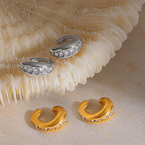 Pendientes con clip en forma de C, aleación de zinc, con pedrería, en oro y plata, para orejas no perforadas, joyería de moda. - Product Image 1