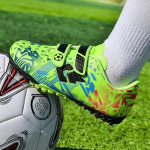 <span class=keywords><strong>Scarpe</strong></span> da calcio per bambini <span class=keywords><strong>scarpe</strong></span> da calcio con gancio per interni <span class=keywords><strong>scarpe</strong></span> da calcio a punta lunga verde per ragazzi - Product Image 2