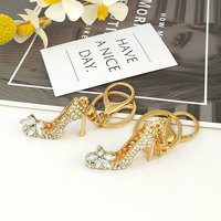 Porte-clés exclusifs transfrontaliers en forme de chaussures à talons hauts, porte-clés de voiture, pendentifs, pour femmes, incrustés de diamants, exquis et élégants