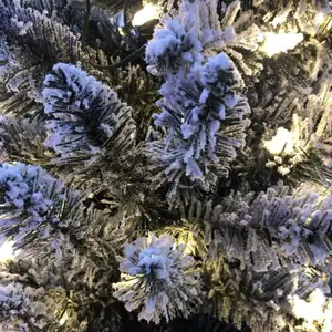 Árbol de Navidad de PVC completo preiluminado de fábrica con efecto de nieve Arbol De Navidad Decoraciones navideñas