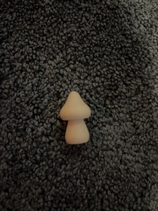 Adornos de hongos en miniatura de madera hechos a mano, especificación B-BAS, pequeños adornos de hongos Babyshroom - Product Image 2