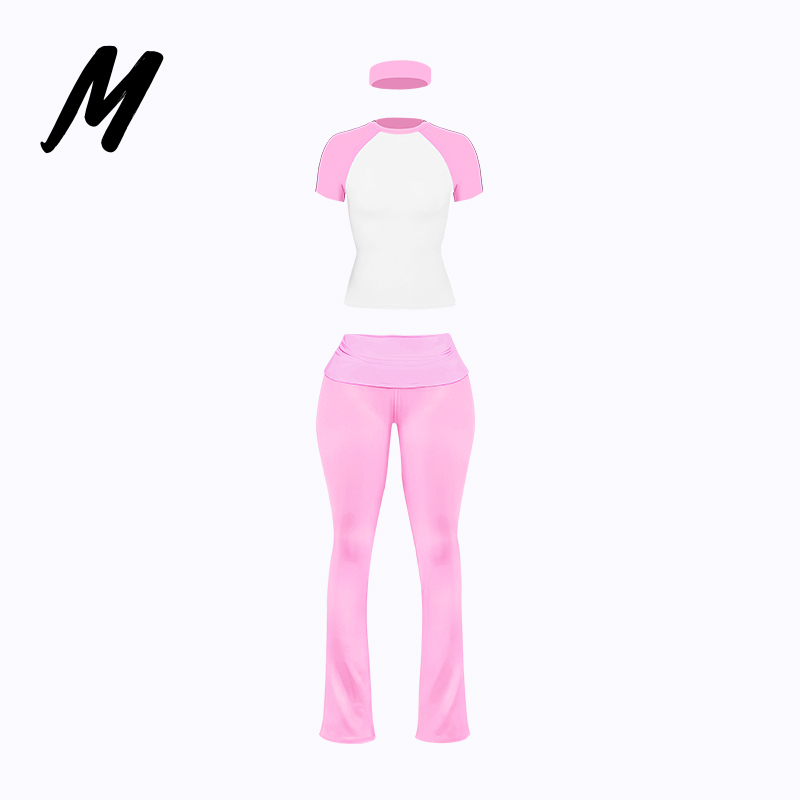 Completo di pantaloni rosa