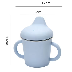 Tasse d'apprentissage pour bébé en acier inoxydable 304 de 150 ml, double paroi en silicone, anti-fuite, facile à nettoyer, avec poignée, vente en gros - Product Image 4