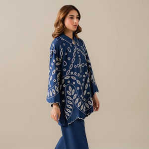 Conjunto de Dos Piezas Corto para Mujer en Algodón Khadi Flexible con Diseño Elegante, Estilo Sin Esfuerzo, Vestido Bordado Cómodo - Product Image 1