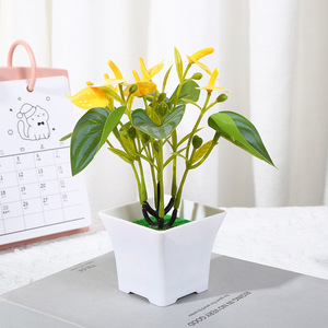 Tanaman pot buatan realistis Anthurium, tanaman dekorasi Desktop dan ruang tamu, tanaman pot tahan lama ringan