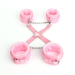 Scarletsin C-5-3 SM Juego de esposas, grilletes para piernas <span class=keywords><strong>y</strong></span> cinturón de bondage con hebilla cruzada para la disciplina <span class=keywords><strong>y</strong></span> castigo de parejas - Product Image 3