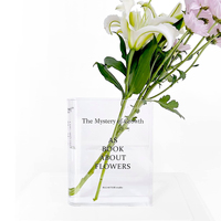 Vase à fleurs en acrylique transparent décoratif Saveur artistique et touche culturelle Forme rectangulaire élégante 13cm*20cm Décoration de mariage