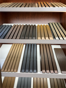 La clôture extérieure imperméable de WPC lambrisse le mur composé en plastique en bois de jardin - Product Image 2