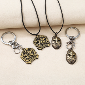 4 Nuevos Diseños de Alta Calidad, Collar y Llavero de Metal con Pentagrama de Piedra Retro de Anime <span class=keywords><strong>Jojo</strong></span>, Accesorios para Mochila - Product Image 3
