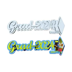 Hadiah kelulusan disesuaikan Logo printtable grade 2024 wisuda topi sublimasi MDF kelulusan stiker 2024