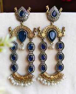 Pendientes de circonita cúbica chapados en plata Las mejores piedras de Monalisa Pendientes colgantes oxidados Producto a granel hecho a mano - Product Image 1