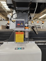 Machine de fraisage CNC à changement d'outil automatique haute performance CA-2040 avec entraînement à crémaillère hélicoïdale pour le travail sur PVC et la gravure de panneaux bicolores
