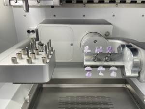 Yucera Yrc 6X5-As Tandheelkundige Cad Cam Freesmachine Voor Glaskeramische Restauraties In Titaniumkolommen - Product Image 4