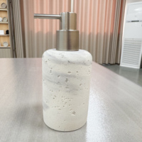 Nouveau design Distributeur de savon en béton écologique et ensemble de salle de bain trois pièces pour la maison de luxe moderne