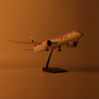 Modèle d'avion de simulation Ethiopian Airlines 787 de 43 cm, avion B787 avec lumières, ornement, cadeau avec train d'atterrissage et boîte cadeau
