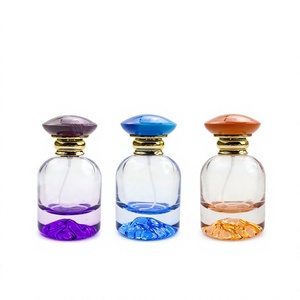 Customized Empty <b>Glass</b> Perfume <b>Bottles</b> <b>50ml</b> Capacity 2cm Thickness Wholesale with Engraving and Pump Sprayer/ - Product Image 4