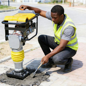 เครื่องบดอัดดินแบบพกพา 5.5 แรงม้า สำหรับงานบดอัดดินบริเวณแคบ ริมถนน หรืองานขุดร่อง - Product Image 2