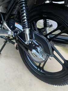 Motocyclette de rue 125cc d'<span class=keywords><strong>occasion</strong></span> en gros, puissante, confortable et fiable, prête à être expédiée - Product Image 5