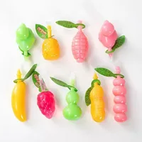 Gelée de fruits colorée en forme de dessin animé China Minicrush, délicieuse gelée de jus de fruits Tiktok, gelée fruitée à sucer en bouteille, vente en gros