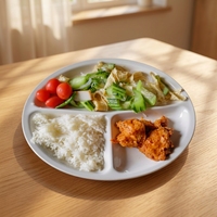 Assiette pour bébé en mélamine à trois compartiments de 9 pouces, durable, écologique, design personnalisable