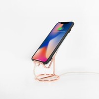 Support de téléphone et tablette de bureau en métal forgé avec fixation magnétique, pour diffusion en direct, base décorative, vente en gros