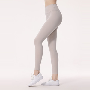 La tela transpirable y que absorbe el sudor de los <span class=keywords><strong>pantalones</strong></span> ajustados, ajustados <span class=keywords><strong>para</strong></span> piernas, de yoga y baile pesa 220 gramos - Product Image 6