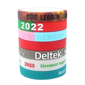 Pulseras de Silicona Personalizadas de Color Sólido, Grabadas, Resistentes a Desgarros, con Diseño Geométrico, Pulseras Promocionales para Adultos, Niños y Deportes - Product Image 1