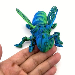 Figurine d'abeille réaliste imprimée en 3D sur mesure de 10 cm, jouet éducatif articulé rotatif en plastique, couleur personnalisée, animal à assembler - Product Image 1