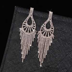 Pendientes Largos de Lujo Clásicos con Forma de Gota y Borla, con Pedrería, para Mujer - Product Image 1
