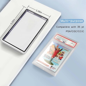 Porta Tarjetas Magnéticas Transparente para Tarjetas Graduadas /CGC/CCIC con Diseño Plegable y Portátil - Product Image 2