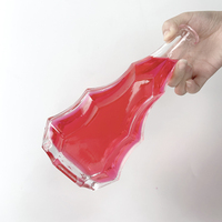 Transparent 500ml Style Unique Porte-Main Bouteille En Verre Bouteille De Vin De Spiritueux Personnalisée Forme Spéciale Avec Bouchon