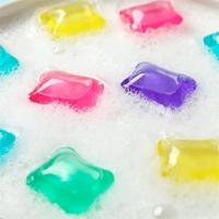 Capsules de lessive jetables OEM en perles de détergent liquide en vrac pour vêtements, parfum, savon, élimination des taches, vente en gros
