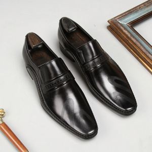 Nuevos Zapatos de Vestir de Cuero Genuino Impermeables, Ligeros, con Punta en Pico, Estilo Inglés, para Hombre, Talla Grande, con Grabado, para Otoño, Oficina, Carrera Profesional, Sin Cordones - Product Image 1