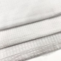 Tissu Seersucker 100% Coton Teint en Fil à Rayures de 0,2 cm, Respirant, Vente en Gros, Idéal pour Chemises d'Enfants, Jouets, Doublures et Sacs