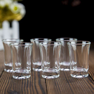 Liquer gelas minum sedikit gelas kecil semangat Vodka wiski gelas untuk Pub Bar klub Tumbler pesta pernikahan OEM ODM pasokan pabrik - Product Image 6