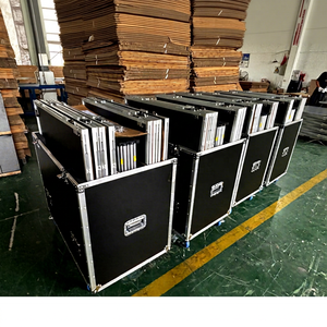 เวทีงานแต่งงานแบบพกพาพร้อมกล่องใส่แบบมีล้อ เวทียกพื้นอลูมิเนียมแบบพับได้ - Product Image 1