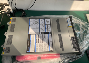 เซิร์ฟเวอร์แร็ค Lenovo ThinkSystem SR650 V4 2U พร้อมช่องใส่ฮาร์ดดิสก์แบบ NVMe, SATA และ SAS รองรับโปรเซสเซอร์ Xeon 6 สำหรับการจัดเก็บข้อมูล AI - Product Image 2